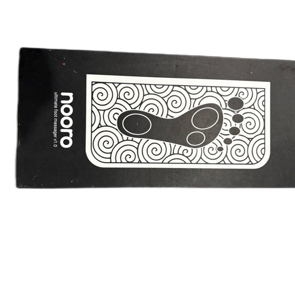 Nooro Acupressure Foot Mat in Black and White for Electric Therapy Neuropathy